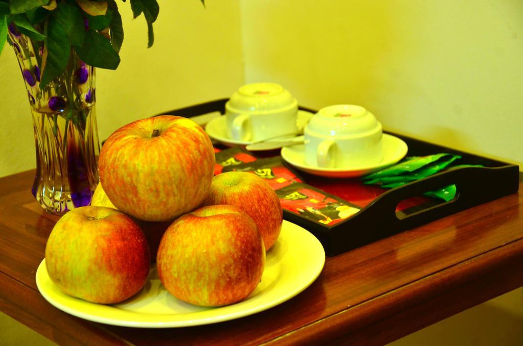 Mia House - Hanoi Center Екстериор снимка
