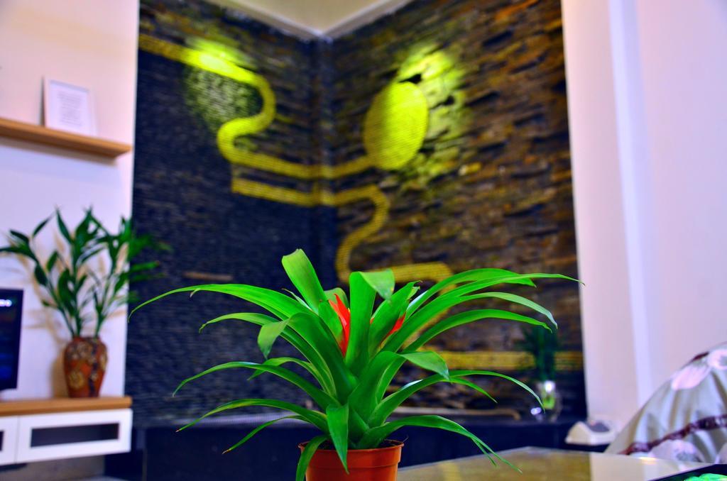 Mia House - Hanoi Center Екстериор снимка